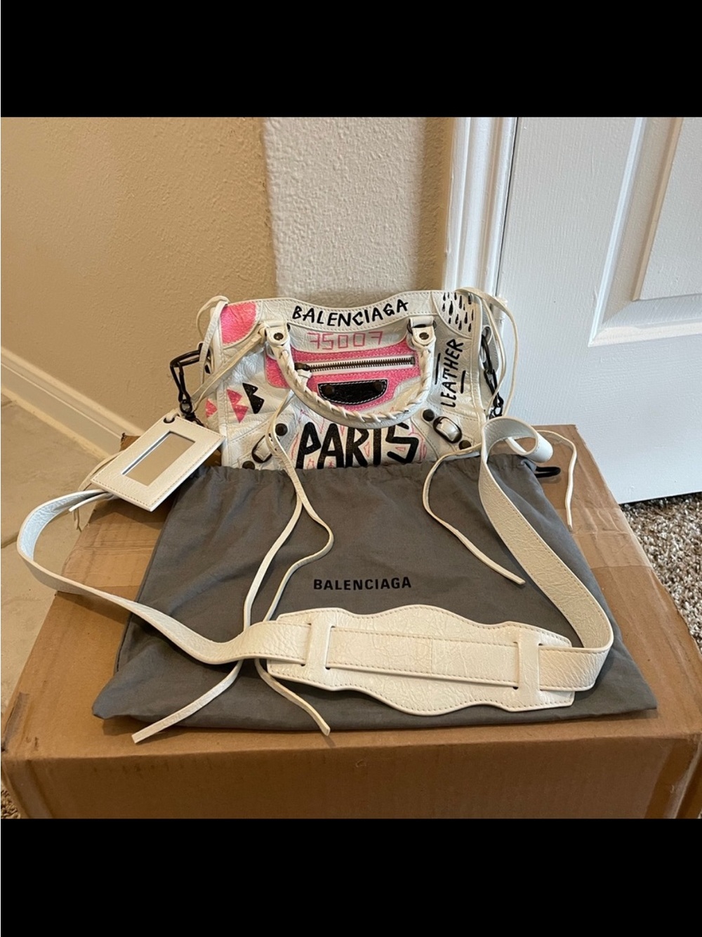 Balenciaga White Leather Bag with Pink Graffiti